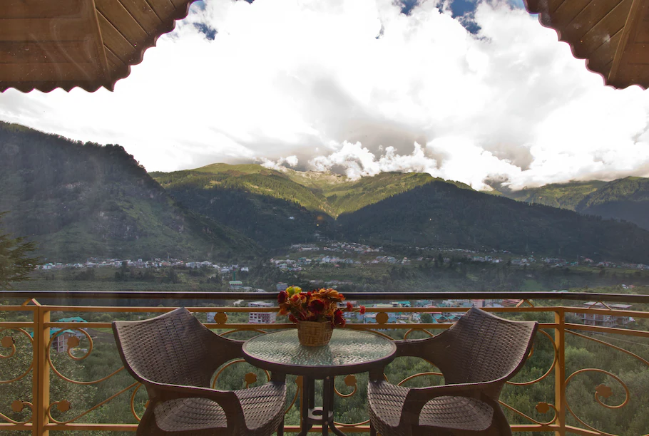 Himachal Honeymoon Package